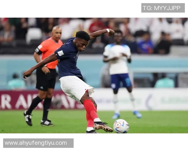 楚阿梅尼的成长之路与未来发展展望：从青涩球员到足球明星的蜕变